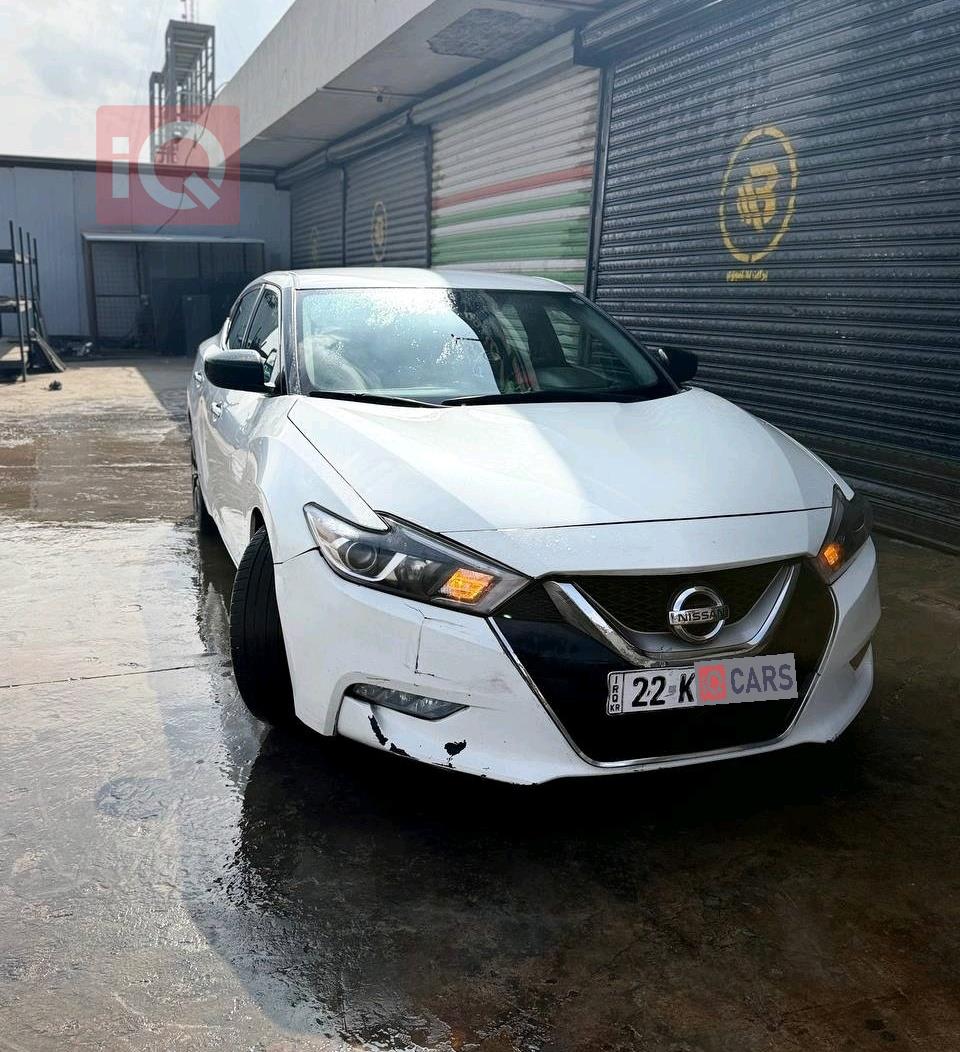 نيسان ماكسيما